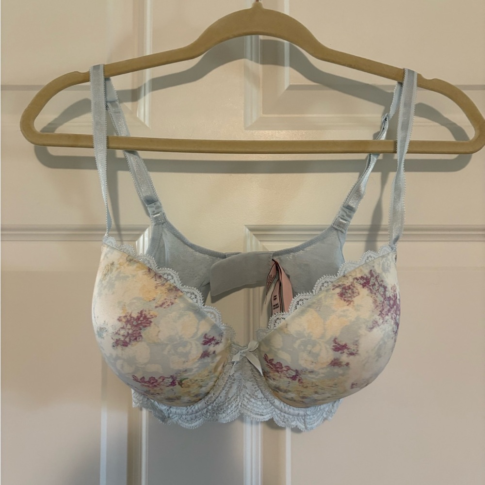 Victoria Secret  lined Demi bra